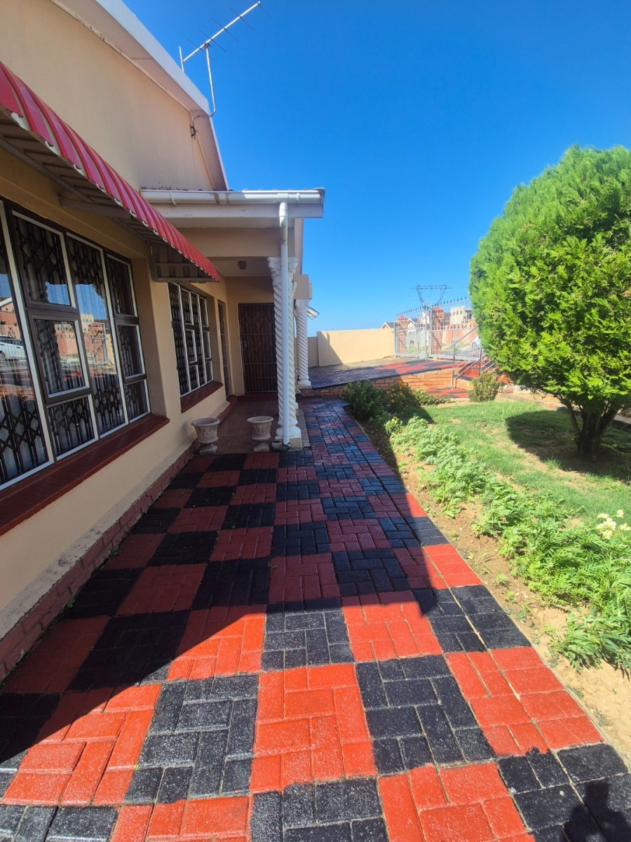3 Bedroom Property for Sale in Kwamagxaki Eastern Cape